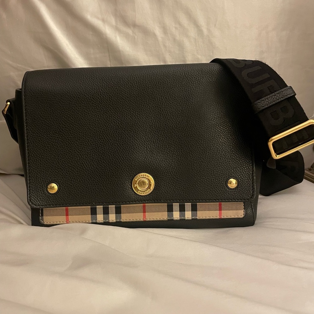 Burberry Note Bag and Wallet - Picture 7 of 14